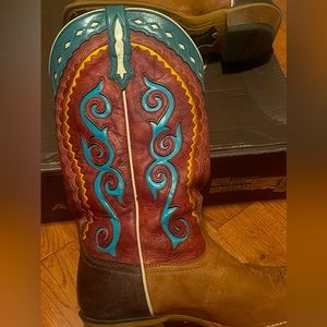 Ariat Women’s size 11B Cowtown Cutter boots